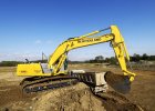 Гусеничный экскаватор E215BL